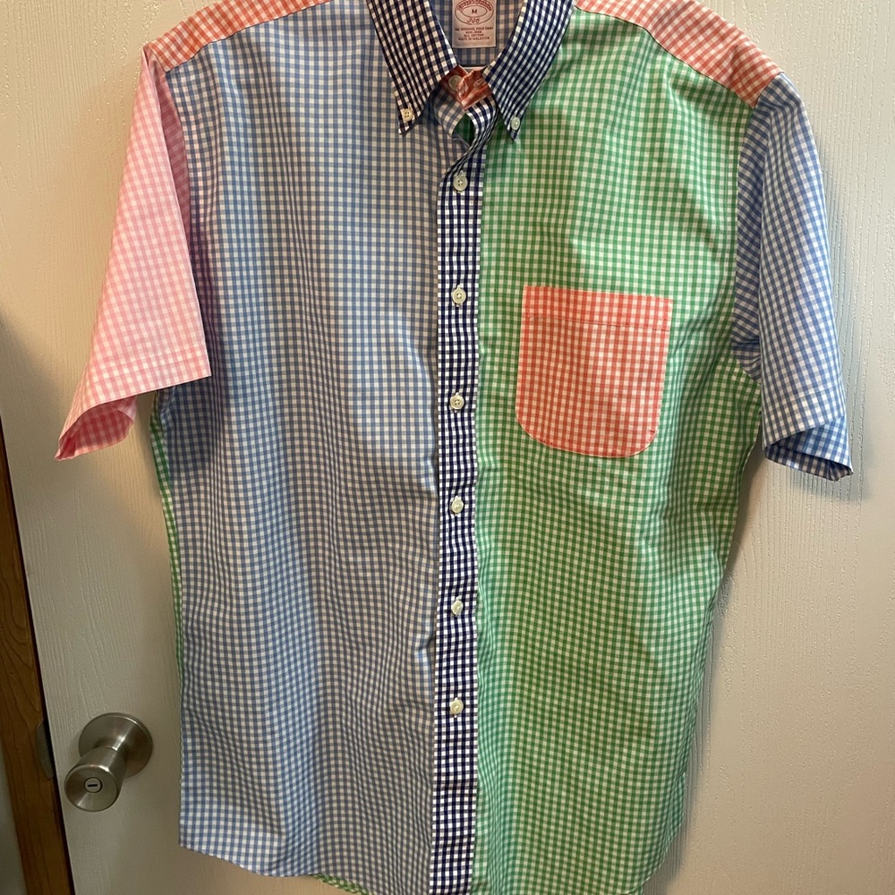 Brooks Brothers Gingham "Fun Shirt" Men's Size M Short Sleeve Colorblock Cotton
